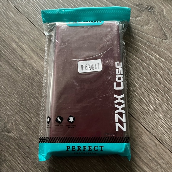 🚨NWT iPhone15- 5 Pack Case Bundle. 3 iPhone 15 Plus Case & 2 IPhone 15 Pro - Picture 2 of 10